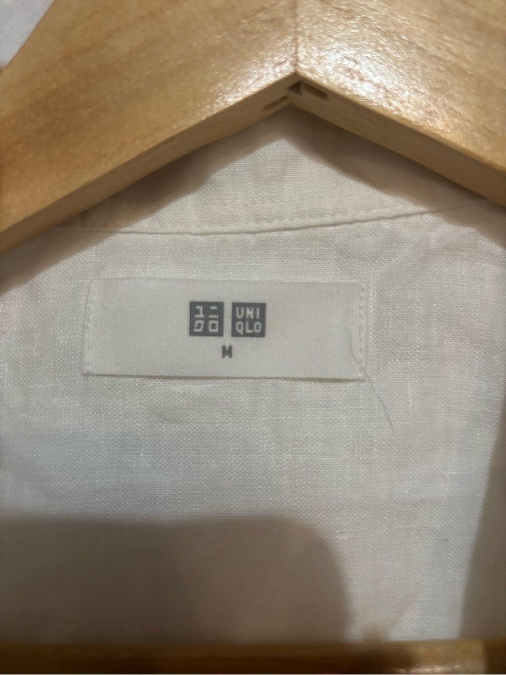 Uniqlo White Women's Long-Sleeve Button Shirt - Picture 3 of 4